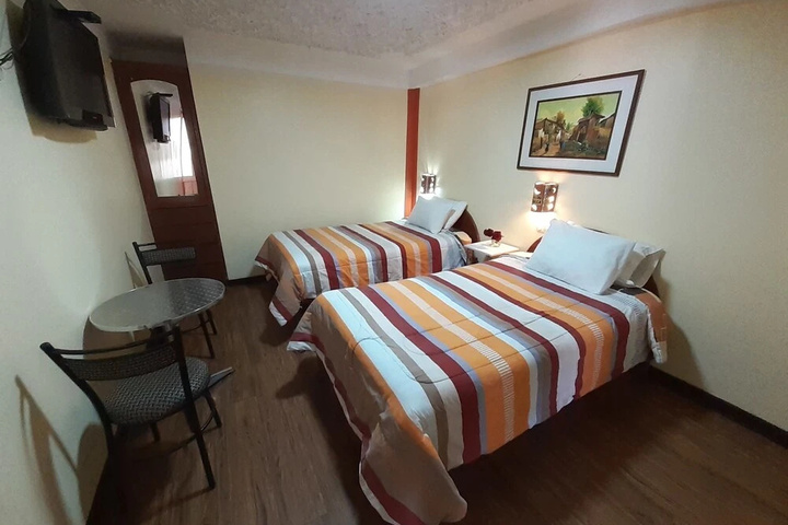 Room 4 of 23
