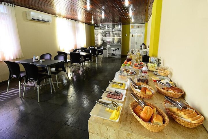 Dining Photos