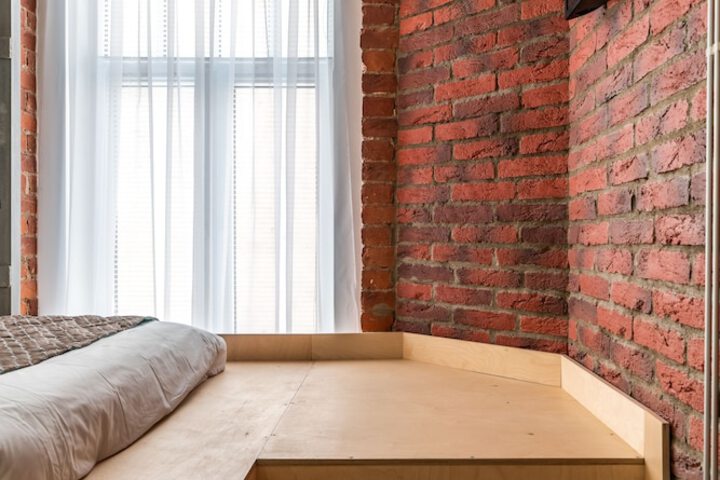Room 3 of 70