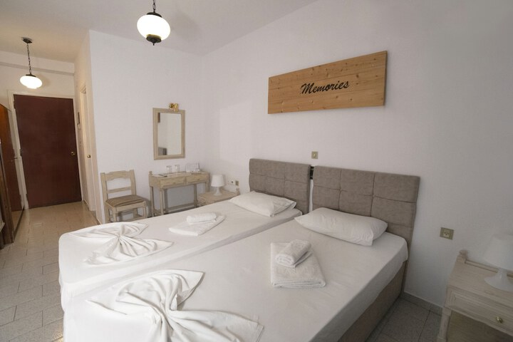 Room 22 of 73