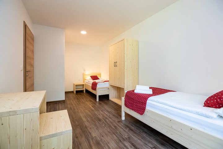 Room 6 of 59