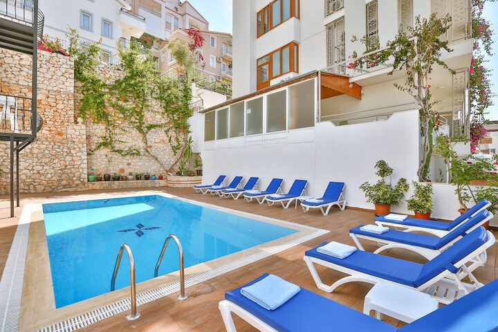 Pool Hotel