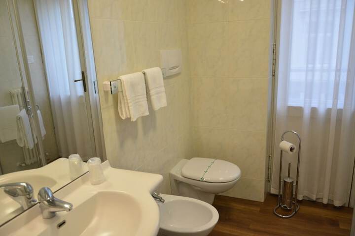 Room 62 of 112