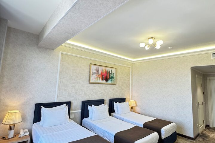Room 46 of 93