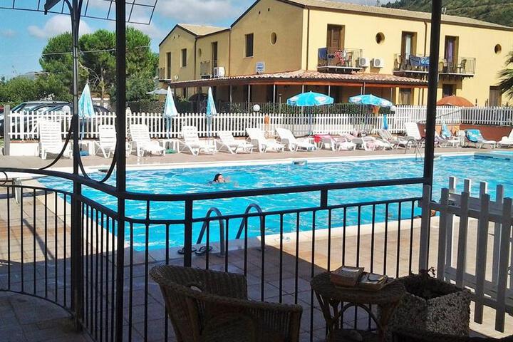 RESIDENCE PANAREA