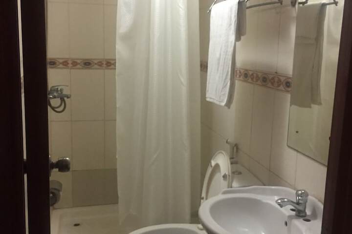Room 13 of 18
