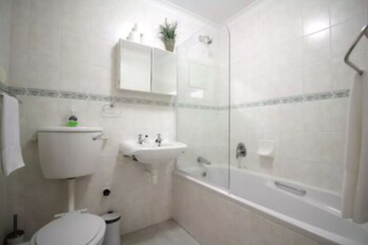 Room 2 of 16