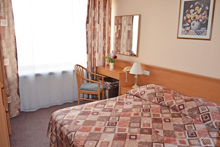 Room 15 of 43