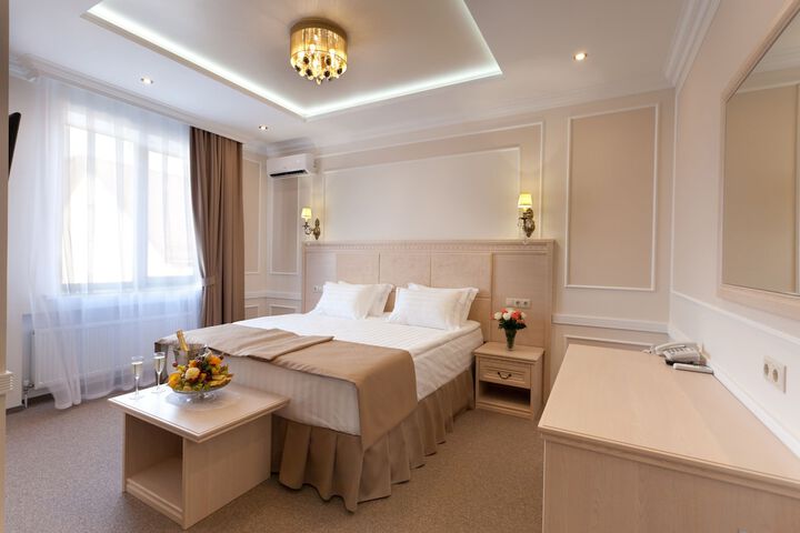 Room 6 of 31