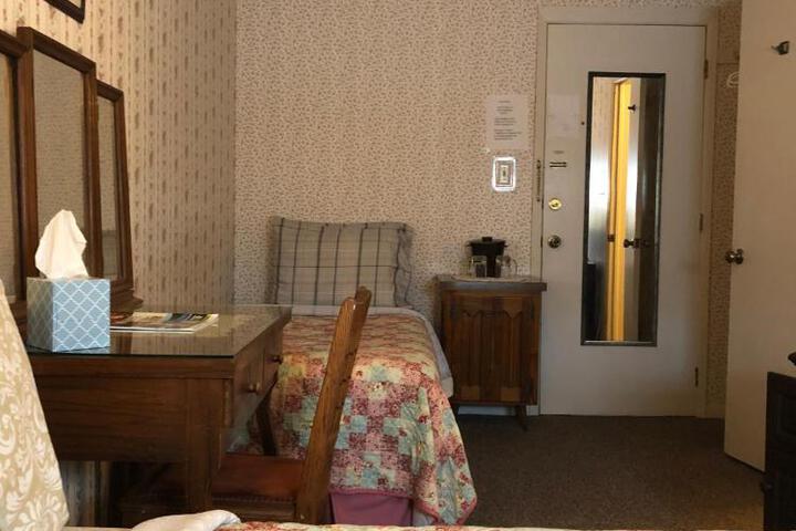 Double Bed (1 of 16)
