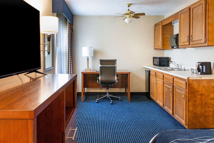 Room 29 of 46