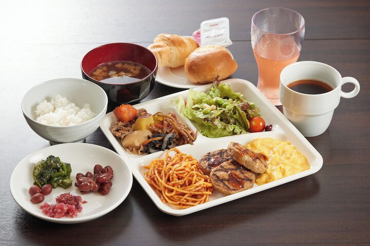 Dining 48 of 59