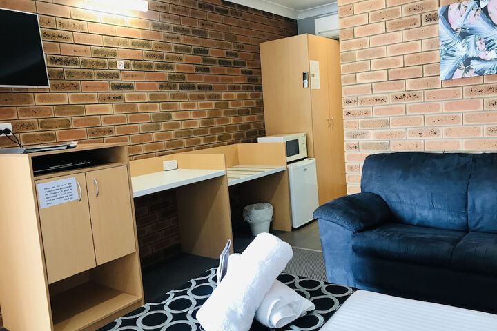 Room 53 of 152