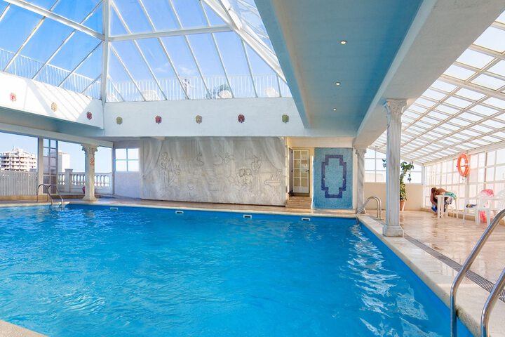 Pools & Facilities