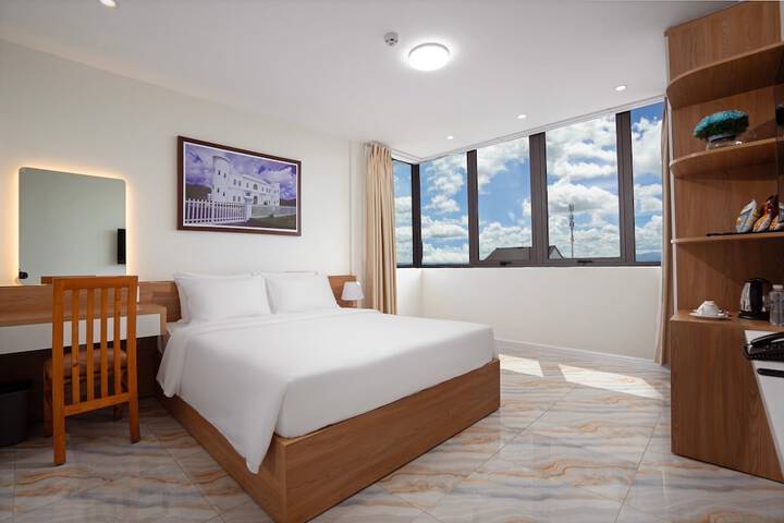 Room 9 of 26