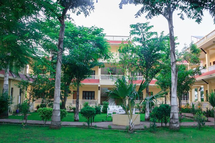Hotel 24 of 27