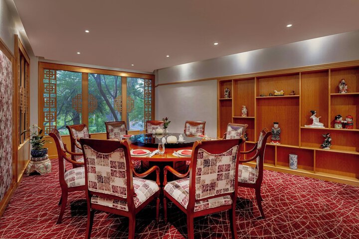 Dining 98 of 152