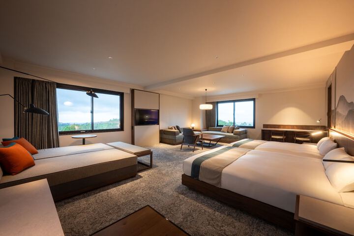 Room 15 of 200