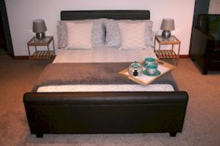 Room 14 of 18