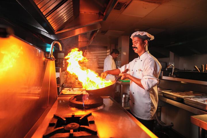 Dining 59 of 77