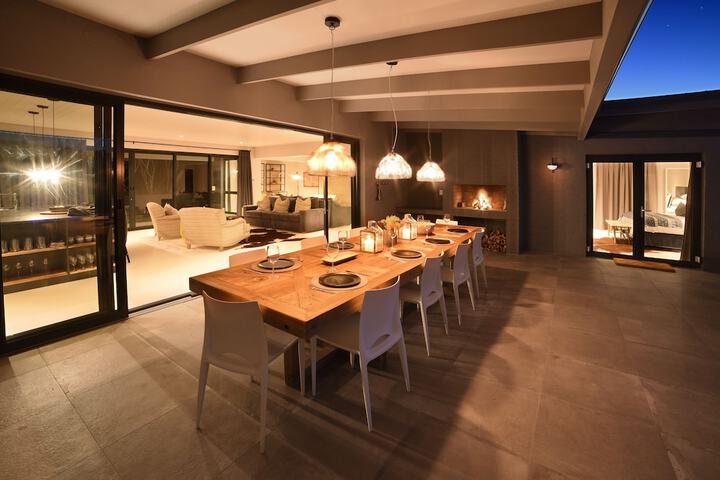 Dining Photos