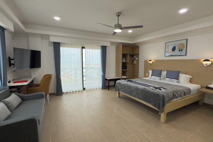 Room 87 of 272