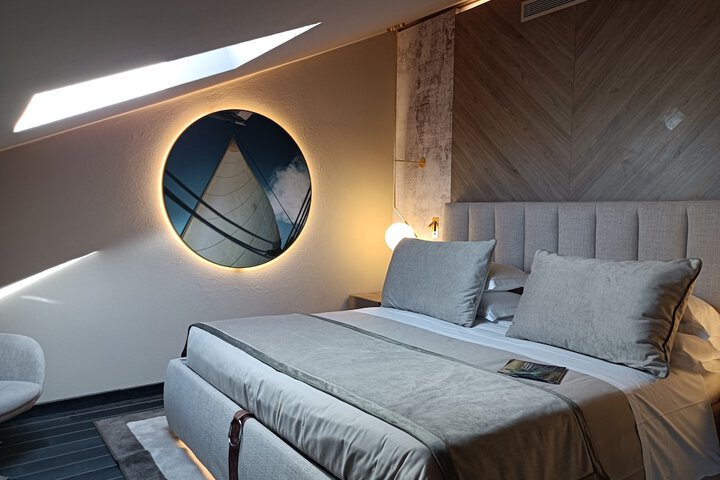 Room 7 of 34