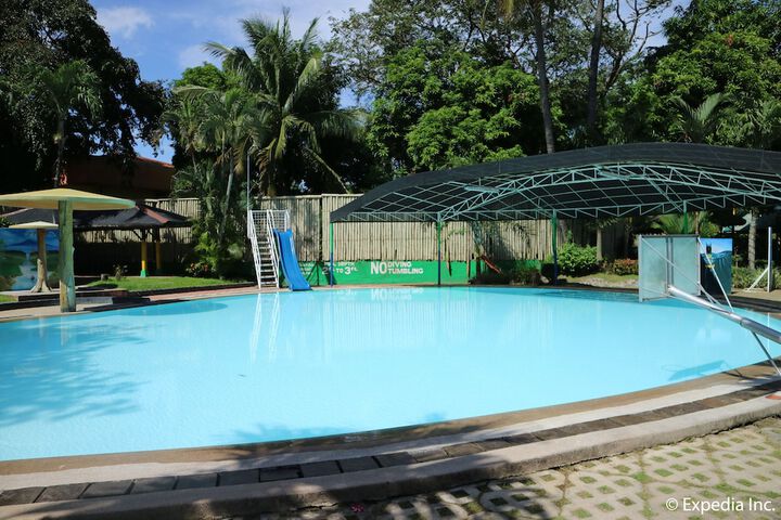 Pool Hotel