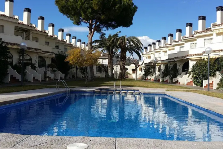 Pool 7 of 11