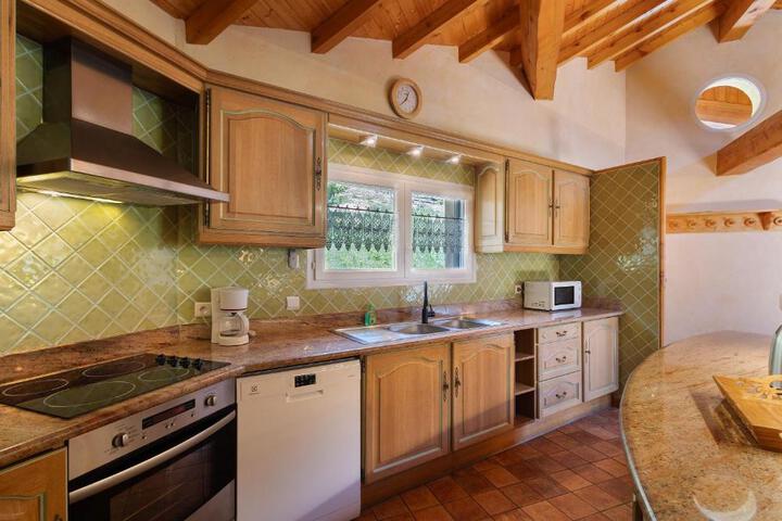 General 14 of 33
