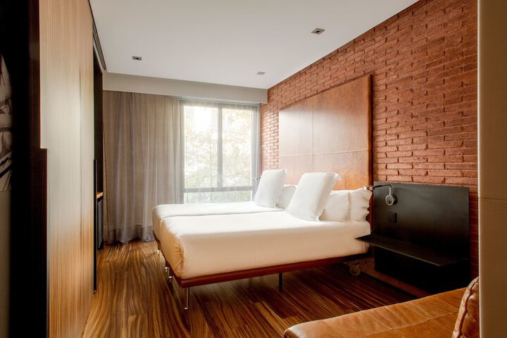 Room 11 of 61