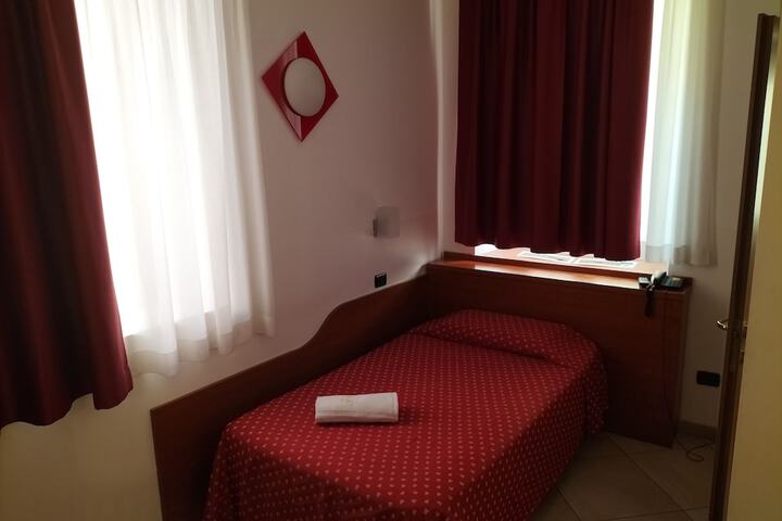 Room 7 of 15