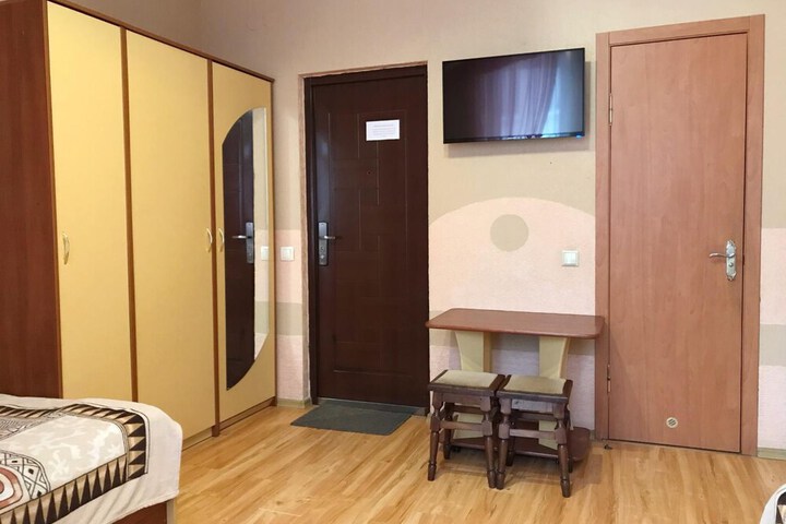 Room 35 of 60