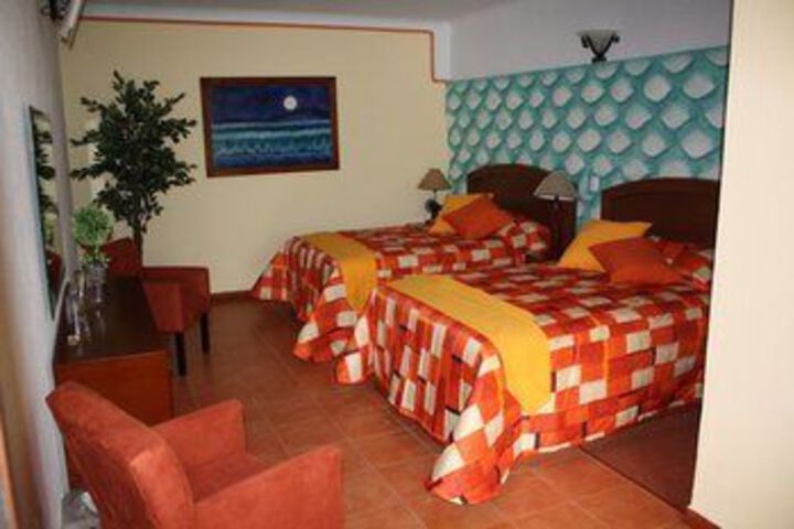 Room 8 of 20