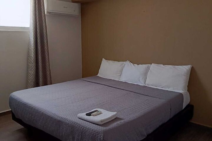 Room 5 of 5