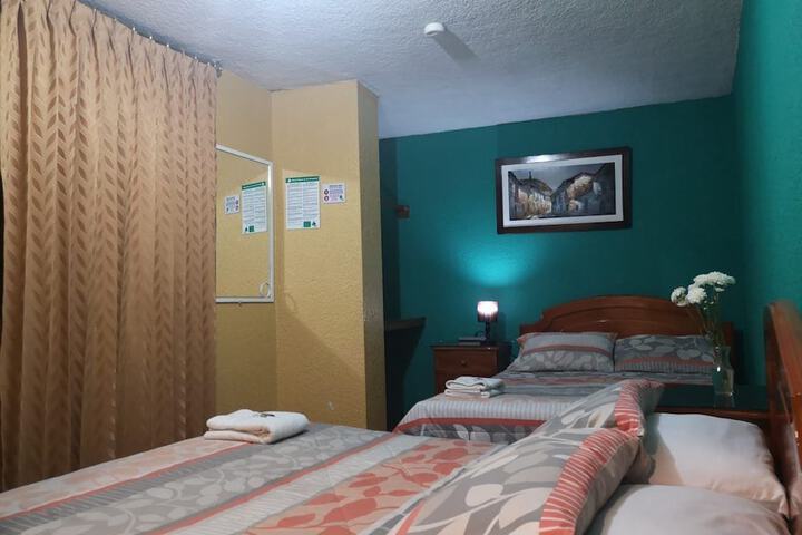 Room 4 of 18