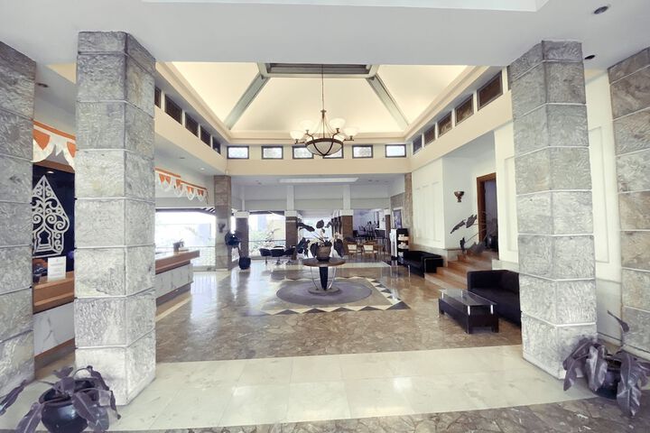 Hotel Interior 5 of 28