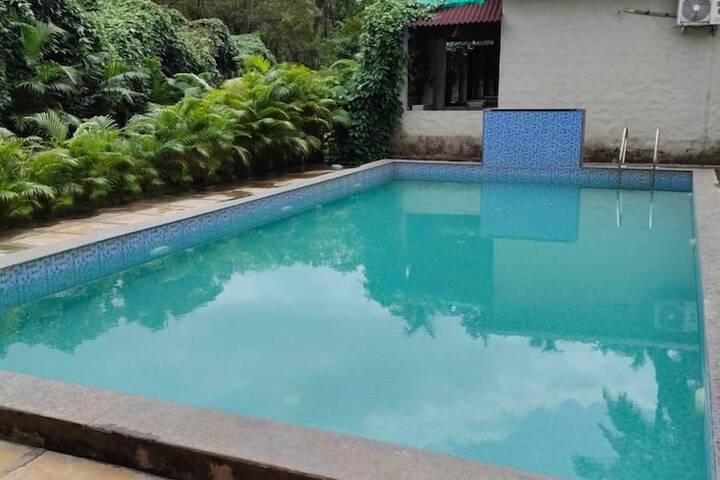Pool 28 of 48