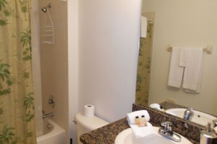 Room 11 of 38