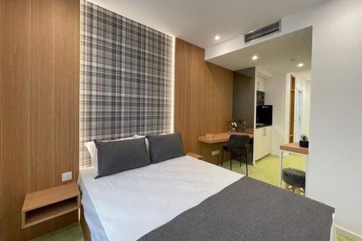 Room 8 of 44
