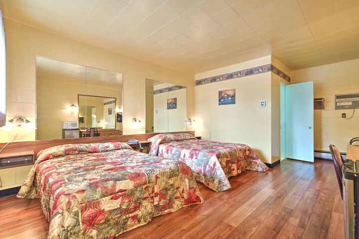 Room 6 of 40