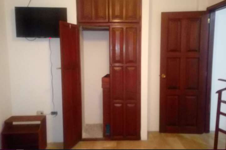 Room 3 of 9