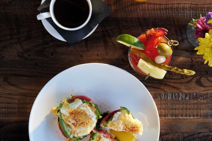 Breakfast/Coffee Service 100 of 142