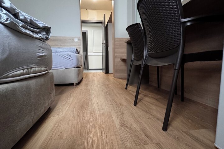 Room 32 of 91