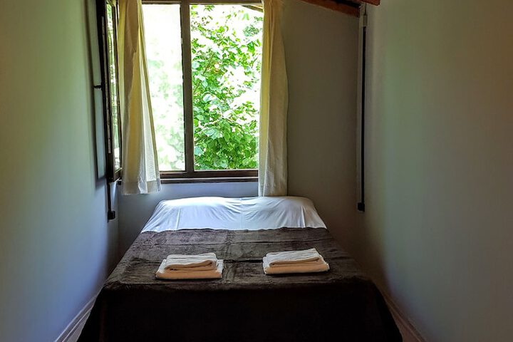 Room 2 of 110