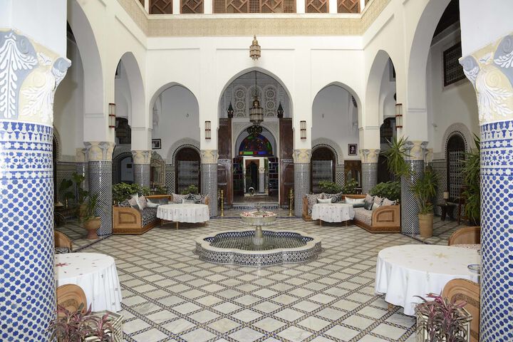 Hotel Interior 22 of 128