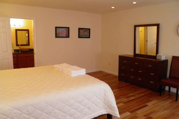 Room 2 of 23