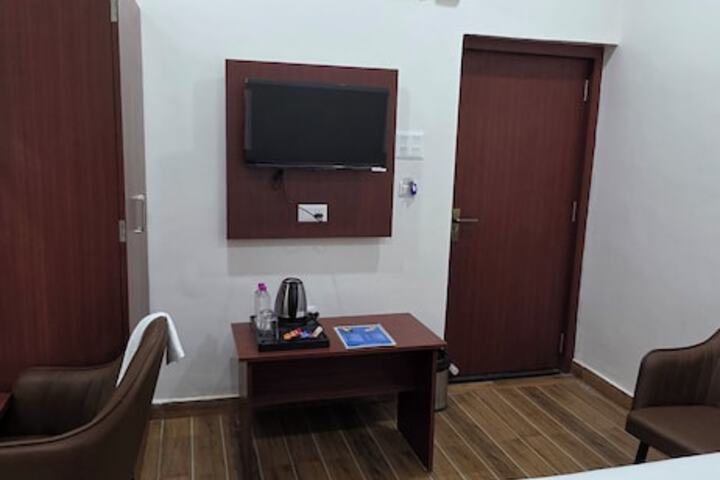 Room 20 of 28