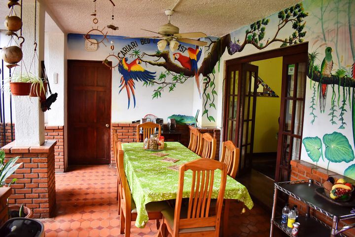 Breakfast area