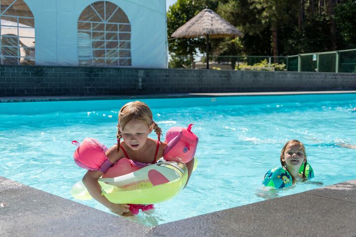 Pool 18 of 34